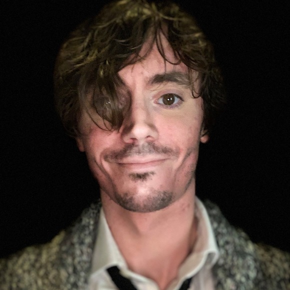 Meet your Posher, Ely - Picture 1 of 1